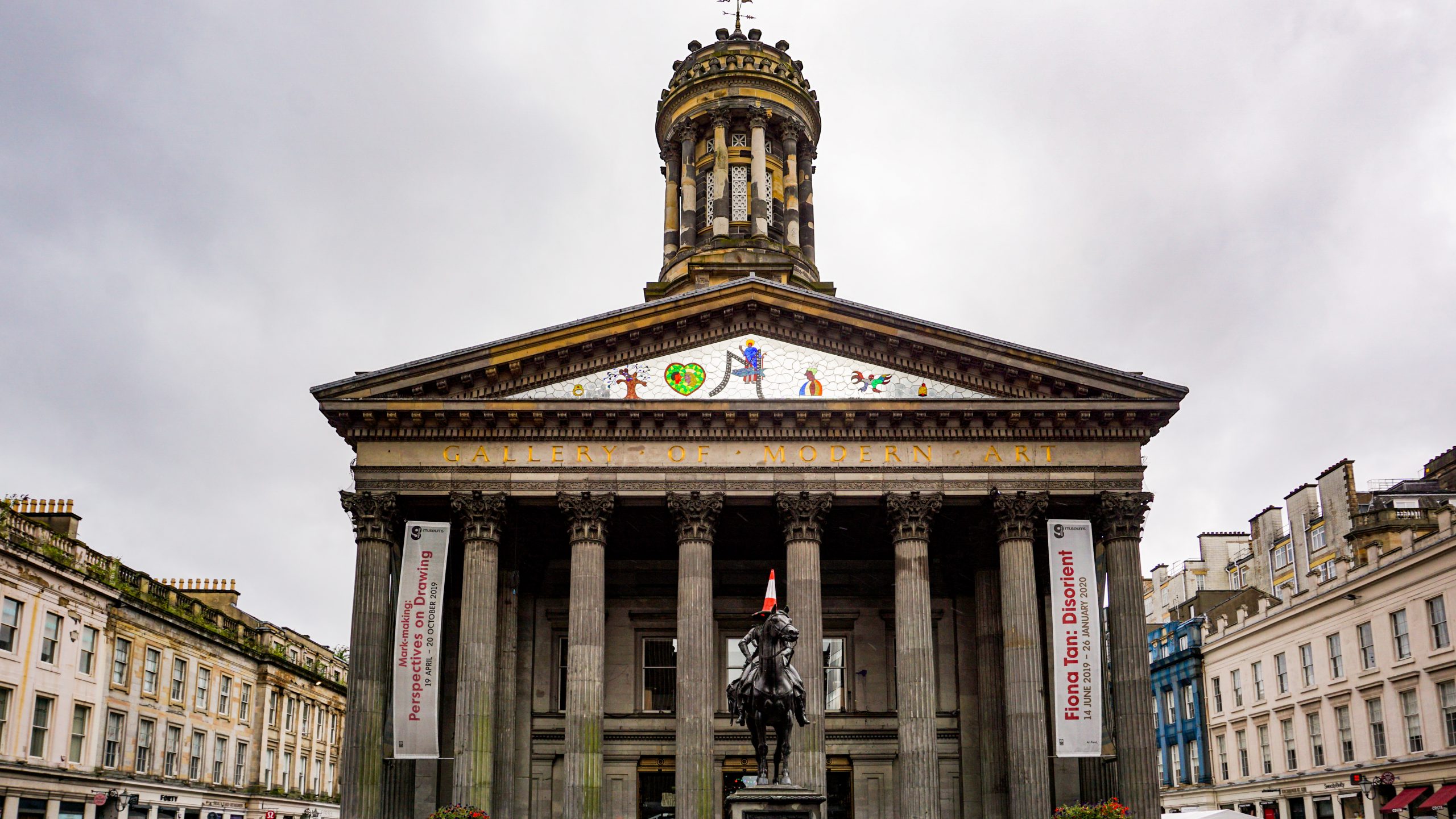 Exterior of GoMA and the Duke of Wellington statue